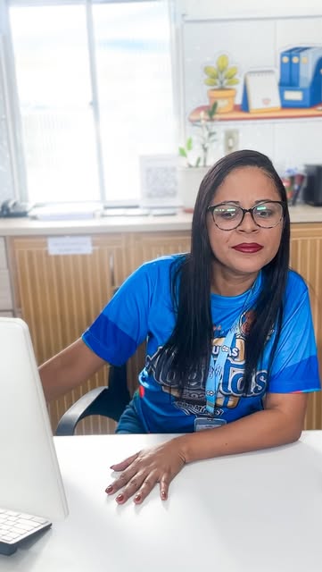 Atendimento na secretaria do Colégio São Miguel Arcanjo